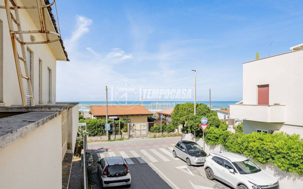 appartamento in vendita a Fiumicino in zona Passo Oscuro