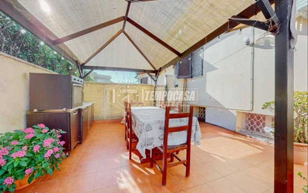 casa indipendente in vendita a Fiumicino in zona Passo Oscuro