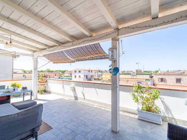 appartamento in vendita a Fiumicino in zona Isola Sacra