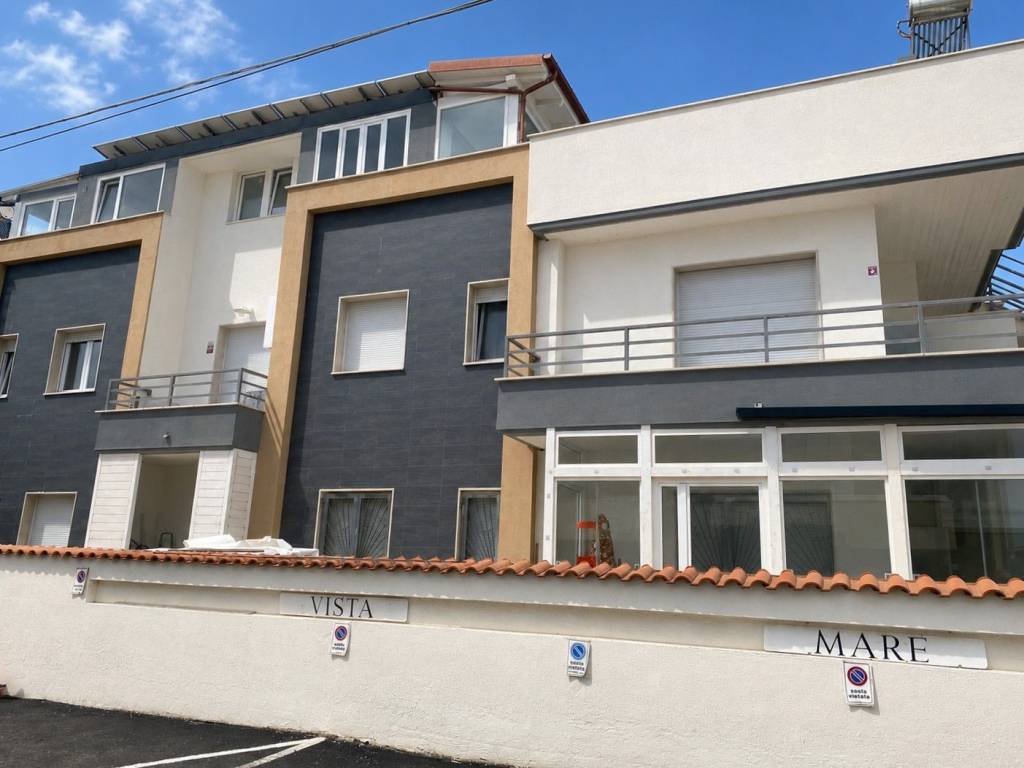 appartamento in vendita a Fiumicino in zona Focene