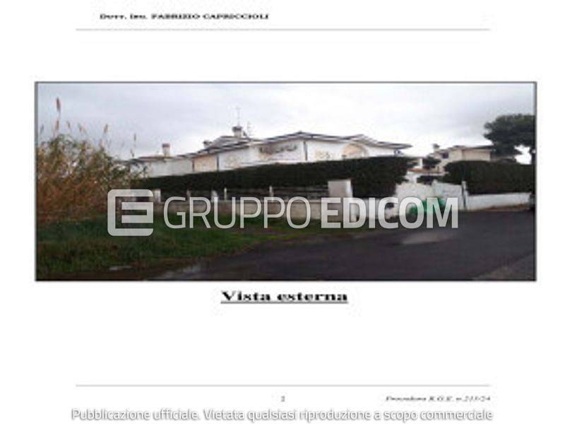 appartamento in vendita a Fiumicino in zona Fregene