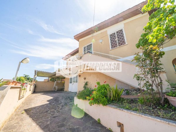 casa indipendente in vendita a Fiumicino in zona Aranova