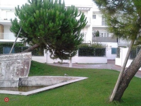 appartamento in vendita a Fiumicino in zona Fregene