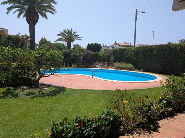 casa indipendente in vendita a Fiumicino in zona Fregene