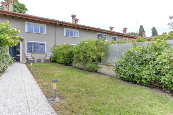 casa indipendente in vendita a Fiumicino in zona Aranova