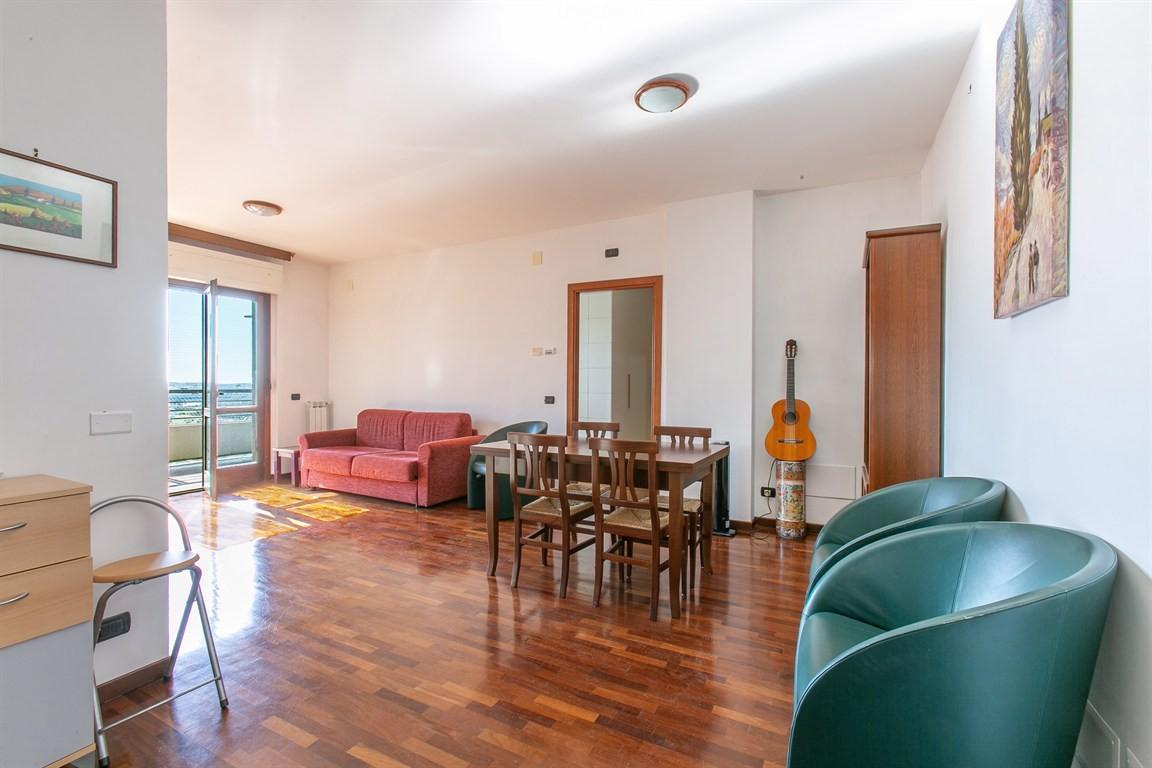 appartamento in vendita a Fiumicino in zona Focene