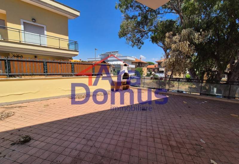 appartamento in vendita a Fiumicino in zona Fregene