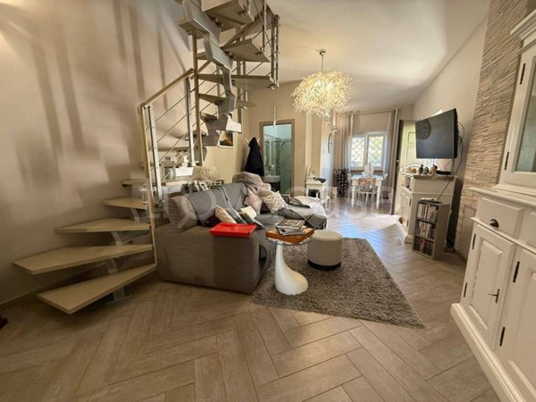 casa indipendente in vendita a Fiumicino in zona Isola Sacra