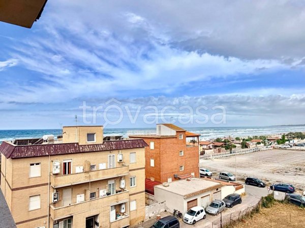appartamento in vendita a Fiumicino in zona Passo Oscuro