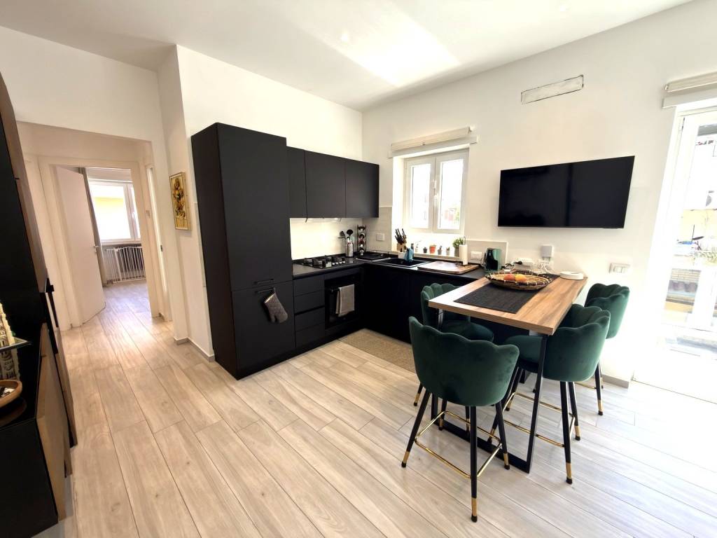 appartamento in vendita a Fiumicino in zona Isola Sacra