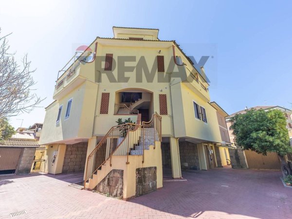 appartamento in vendita a Fiumicino in zona Isola Sacra