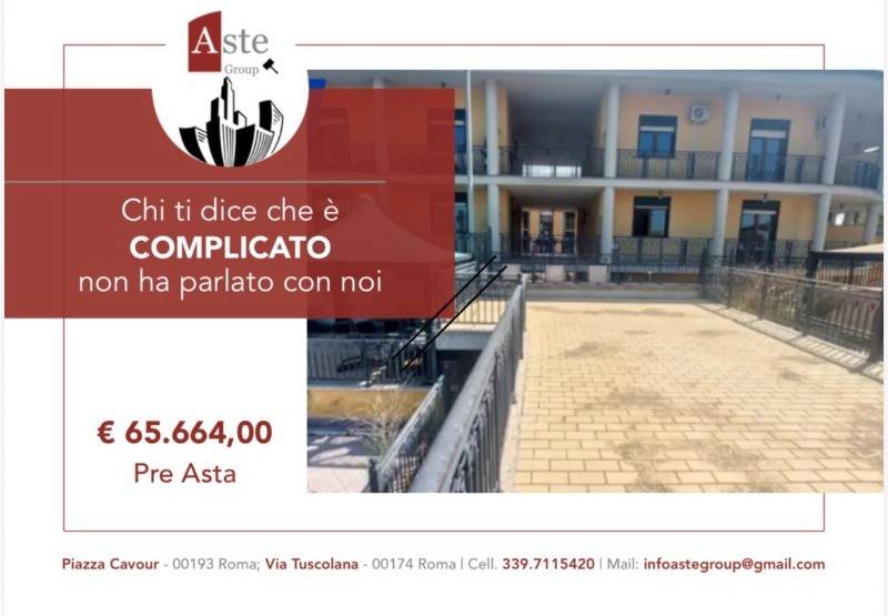 negozio in vendita a Fiumicino in zona Aranova