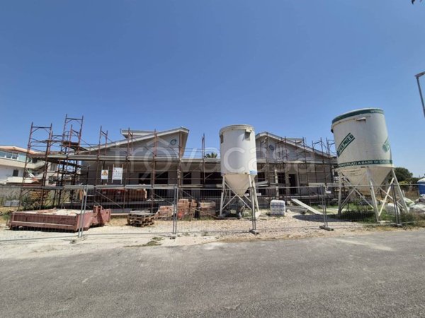 casa indipendente in vendita a Fiumicino in zona Isola Sacra