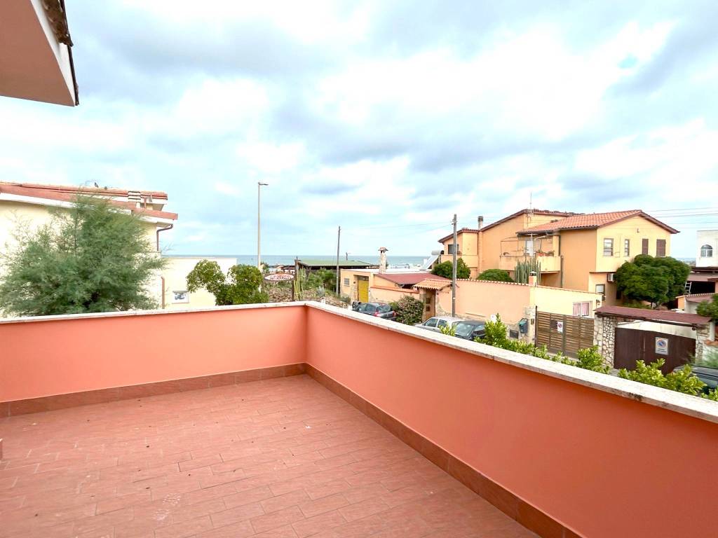 appartamento in vendita a Fiumicino in zona Focene