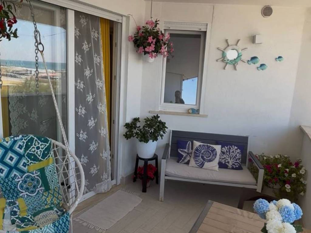 appartamento in vendita a Fiumicino in zona Focene