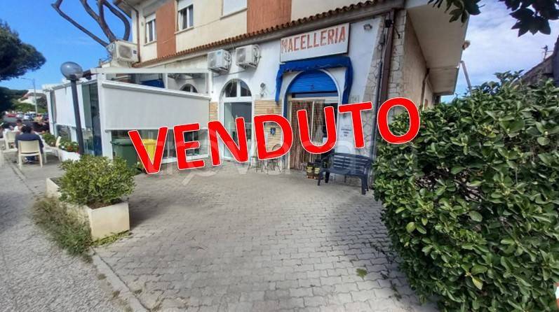 appartamento in vendita a Fiumicino in zona Fregene