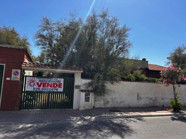 casa indipendente in vendita a Fiumicino in zona Focene