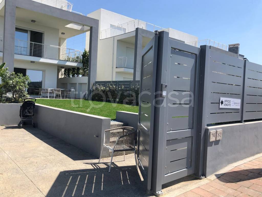 casa indipendente in vendita a Fiumicino in zona Fregene