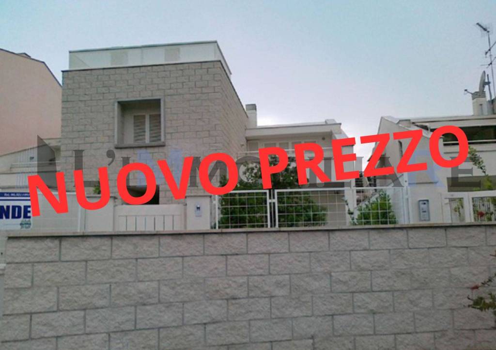 appartamento in vendita a Fiumicino in zona Fregene