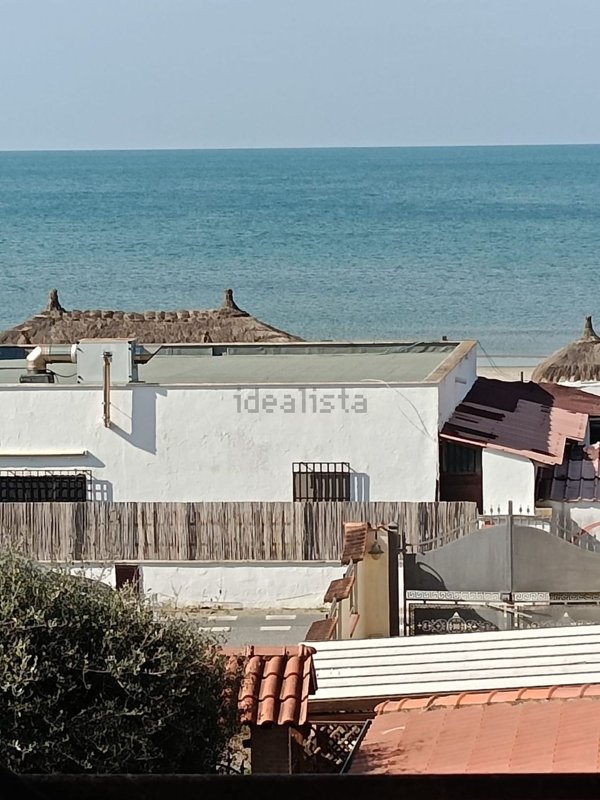 appartamento in vendita a Fiumicino in zona Passo Oscuro