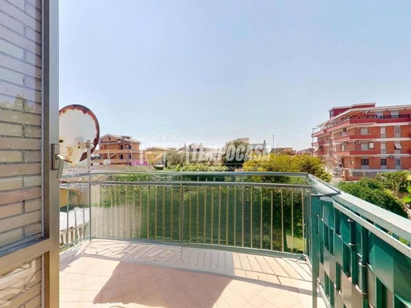 appartamento in vendita a Fiumicino in zona Passo Oscuro