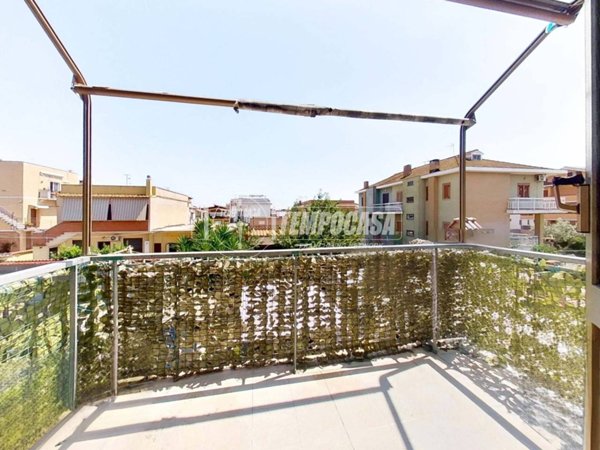 appartamento in vendita a Fiumicino in zona Passo Oscuro