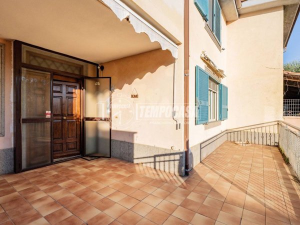 casa indipendente in vendita a Fiumicino in zona Isola Sacra