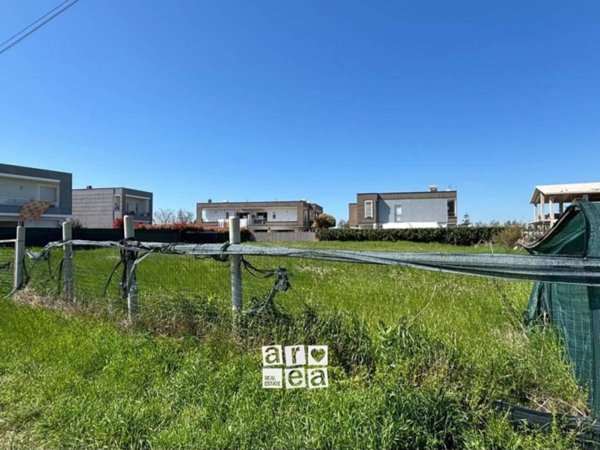 terreno agricolo in vendita a Fiumicino in zona Aeroporto 