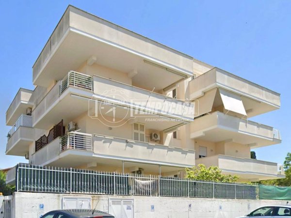 appartamento in vendita a Fiumicino in zona Aranova