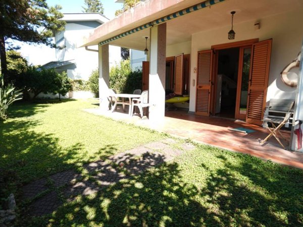 casa indipendente in vendita a Fiumicino in zona Fregene