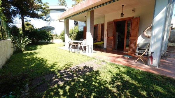 casa indipendente in vendita a Fiumicino in zona Fregene