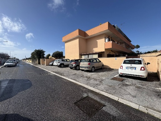 appartamento in vendita a Fiumicino in zona Focene