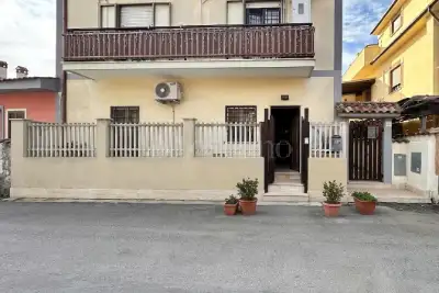 casa semindipendente in vendita a Fiumicino in zona Passo Oscuro