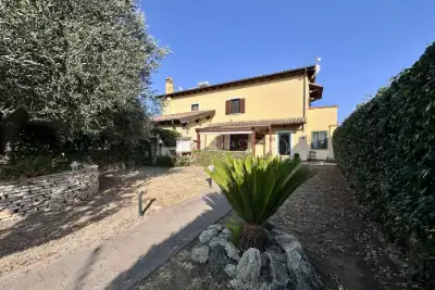casa indipendente in vendita a Fiumicino in zona Aranova