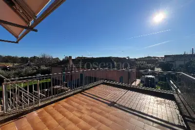 casa indipendente in vendita a Fiumicino in zona Torrimpietra