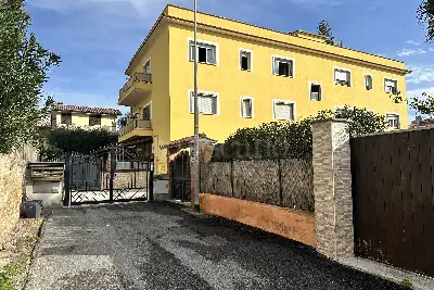 appartamento in vendita a Fiumicino in zona Passo Oscuro