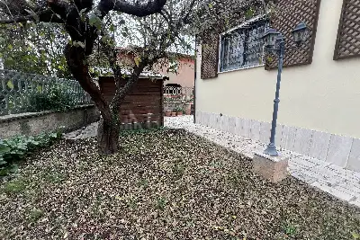 casa indipendente in vendita a Fiumicino in zona Palidoro
