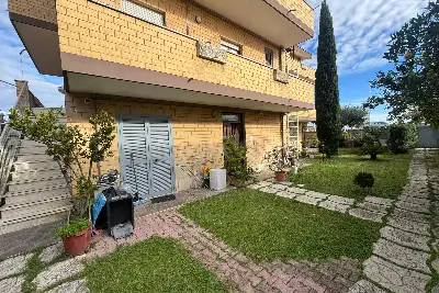 appartamento in vendita a Fiumicino in zona Isola Sacra