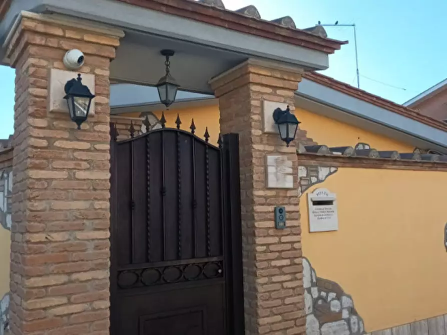 casa indipendente in vendita a Fiumicino