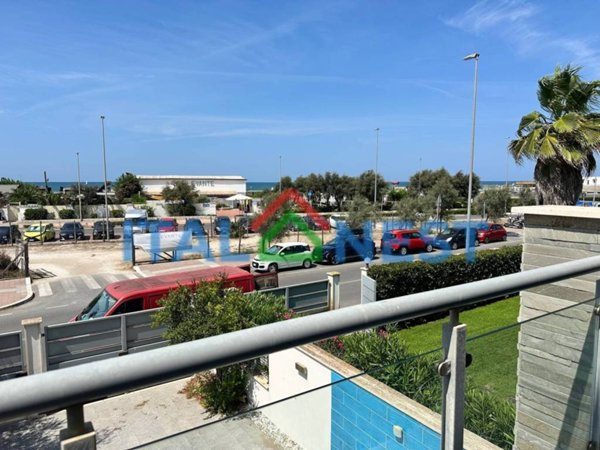 casa indipendente in vendita a Fiumicino in zona Fregene