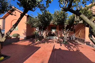 casa indipendente in vendita a Fiumicino in zona Torrimpietra