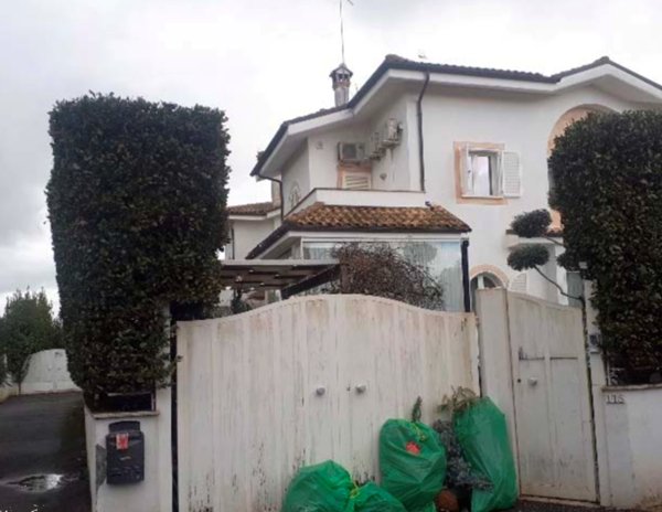 casa indipendente in vendita a Fiumicino in zona Fregene