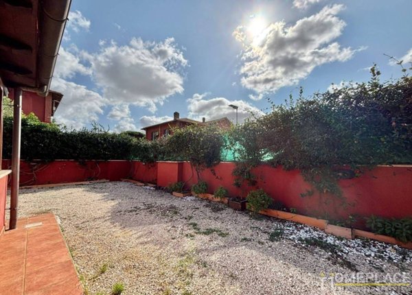 casa indipendente in vendita a Fiumicino