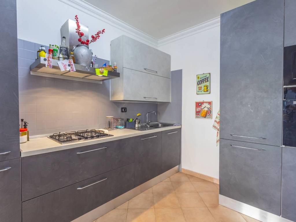 appartamento in vendita a Fiumicino in zona Isola Sacra