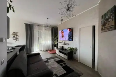 casa indipendente in vendita a Fiumicino in zona Isola Sacra