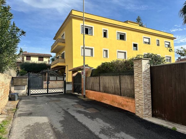 appartamento in vendita a Fiumicino in zona Passo Oscuro
