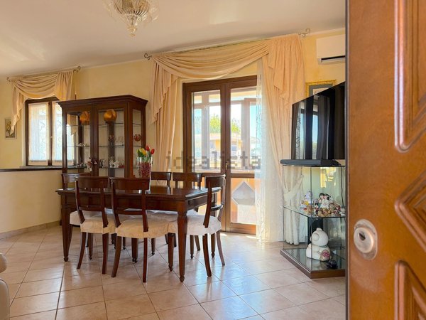 appartamento in vendita a Fiumicino in zona Isola Sacra