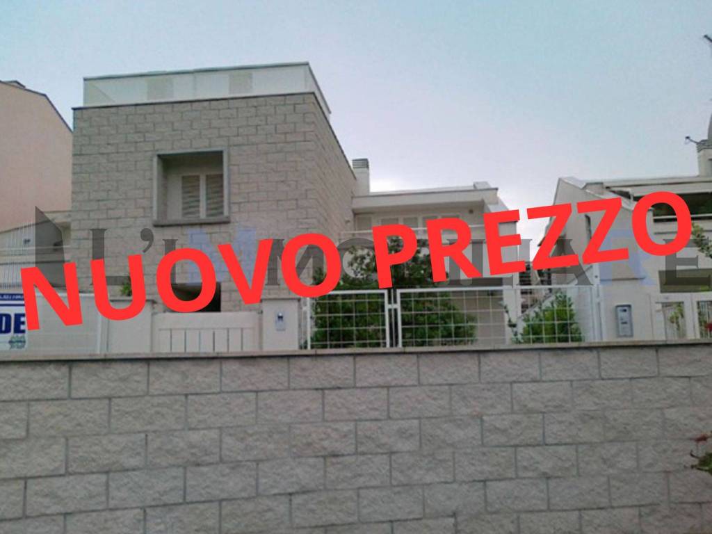appartamento in vendita a Fiumicino in zona Fregene