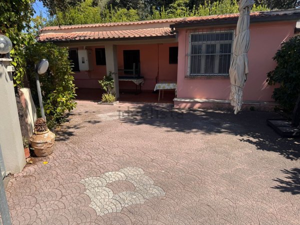 casa indipendente in vendita a Fiumicino in zona Fregene