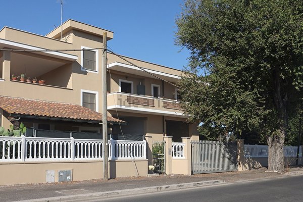 appartamento in vendita a Fiumicino in zona Isola Sacra